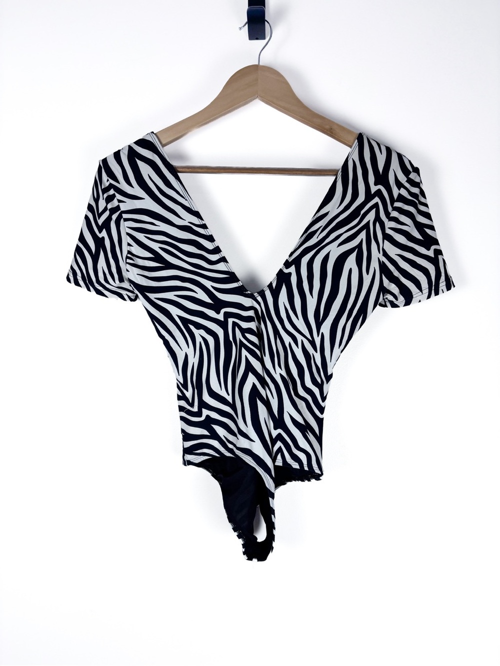 Leslie Amon Tami Black White Zebra Print Short Sleeve Plunge V OnePiece Swimsuit